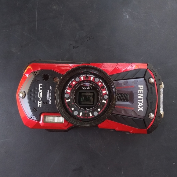 Pentax Optio WG-2 Adventure Proof Underwater Camera FOR PARTS ONLY - Picture 4 of 10